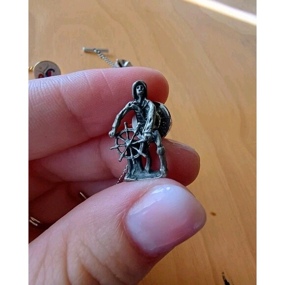 Vintage Mens Jewelry Assorted Lot Of 4 Tie Tacks Gold And Silver Tone - Picture 3 of 5